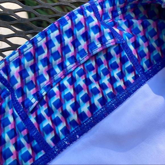 Athleta Vivid Sonar Capri Crop Leggings Medium - Picture 8 of 16